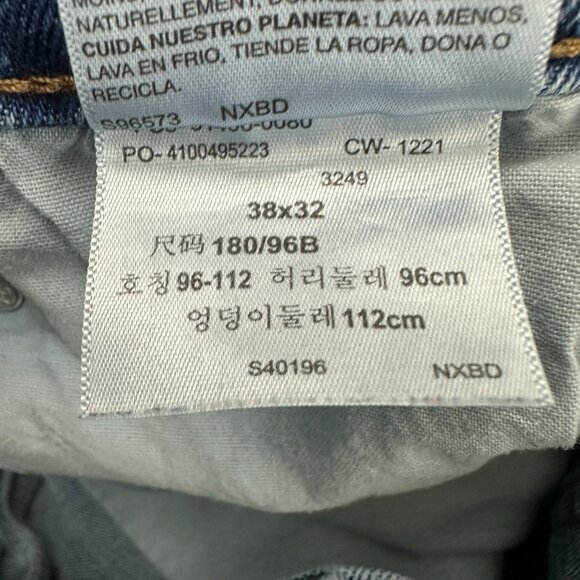 Signature by Levi Strauss Regular Men's size 38x32 Dark Wash Blue Denim jeans - Picture 5 of 6